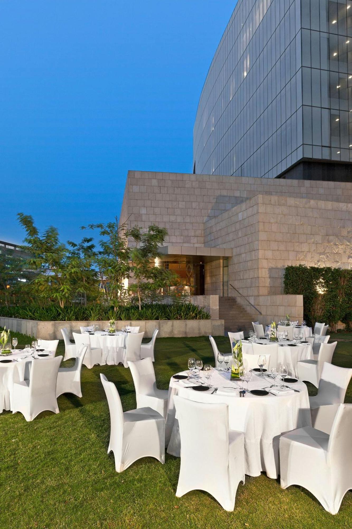 מלון The Westin Gurgaon, New Delhi מראה חיצוני תמונה