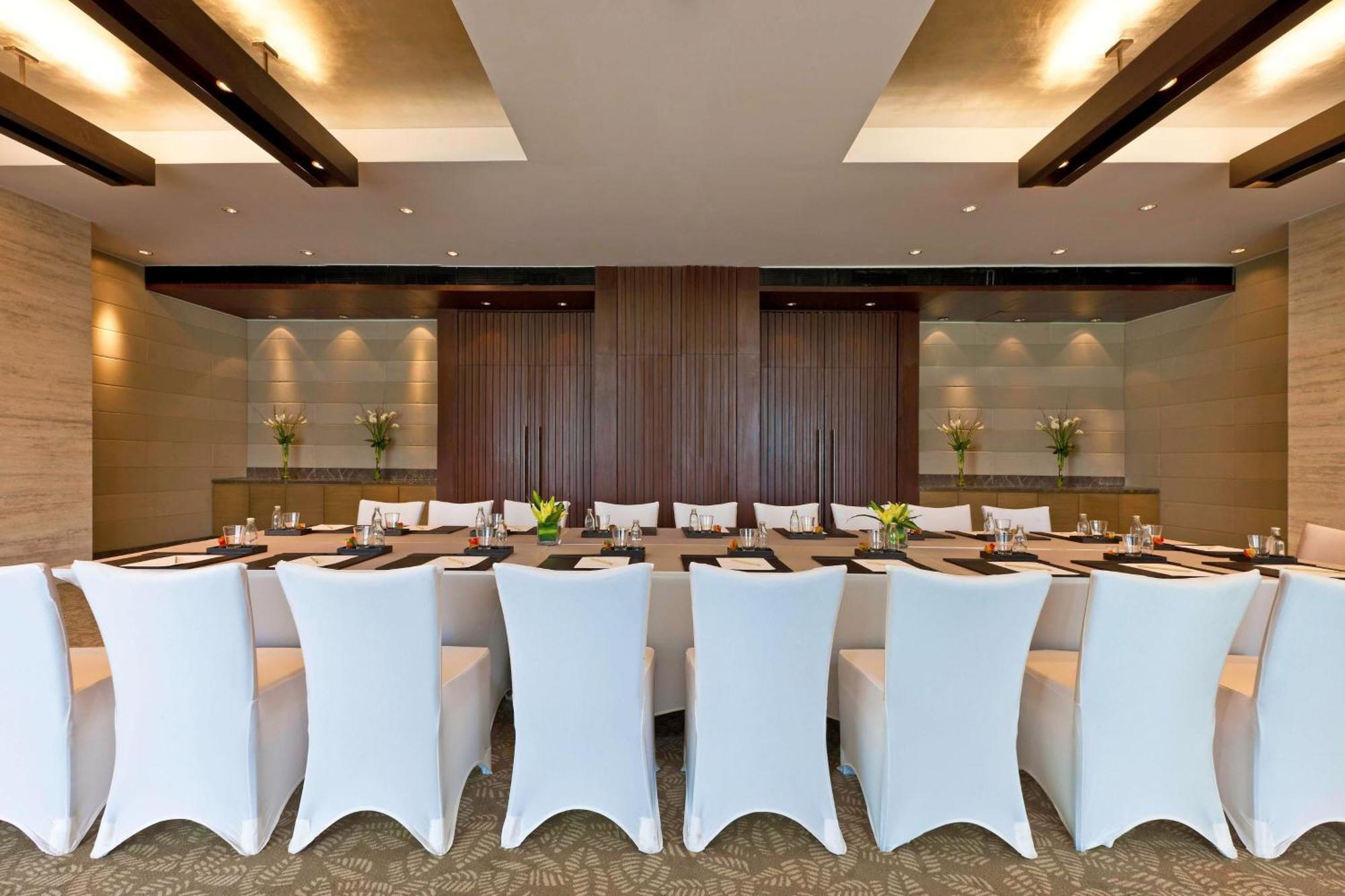 מלון The Westin Gurgaon, New Delhi מראה חיצוני תמונה